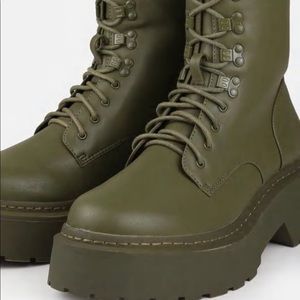 Missguided Khaki Lace Up Chunky Sole Ankle boots